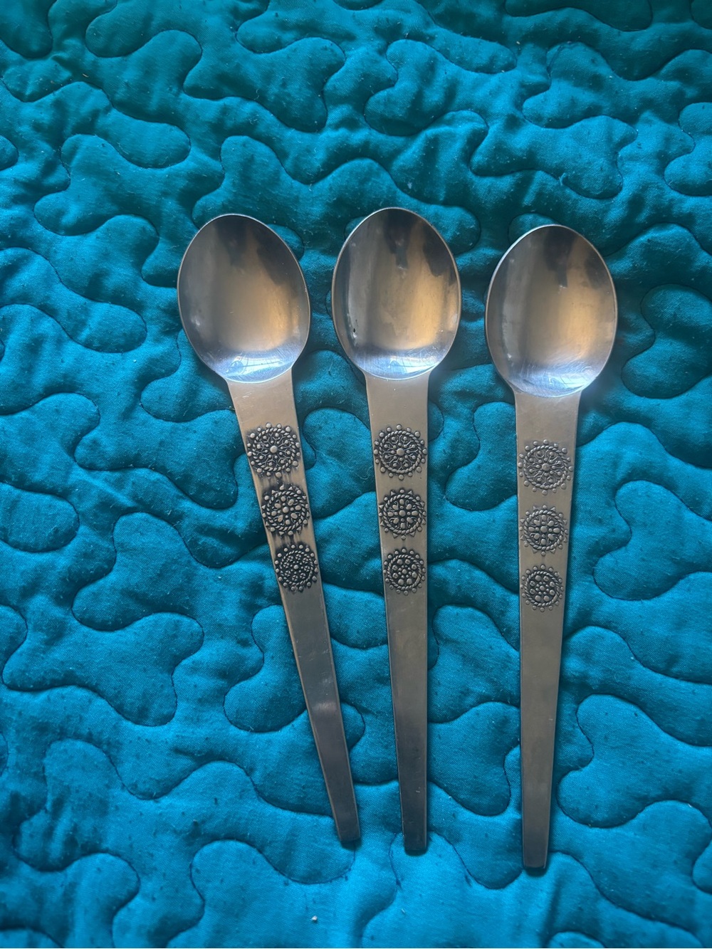 Set of 3 Decorative Stainless Steel Spoons in Silver